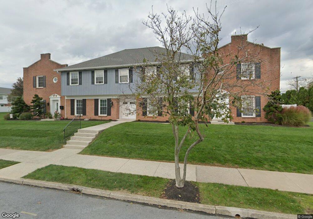 417 W Caracas Ave, Hershey, PA 17033 - photo 1