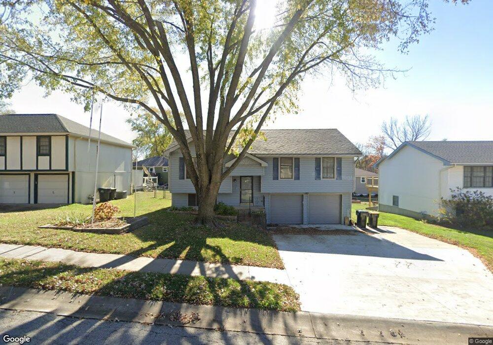 120 E Connie St, Lansing, KS 66043 - photo 1