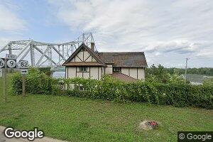 290 N 2nd St, Lansing, IA 52151
