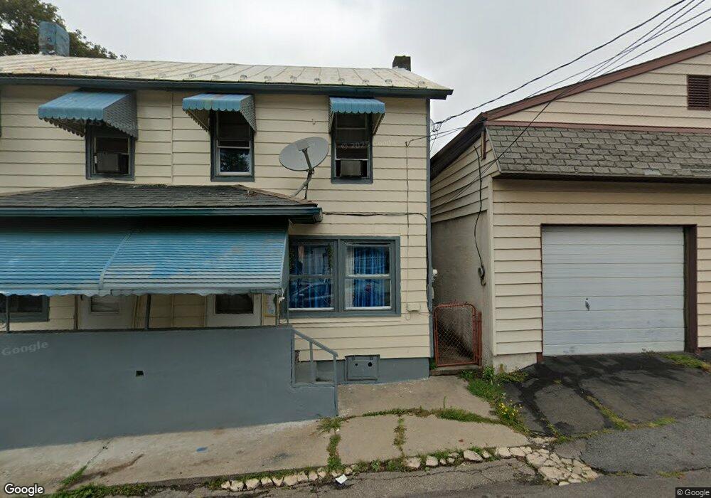 525 E Cranberry Ave, Hazleton, PA 18201 - photo 1