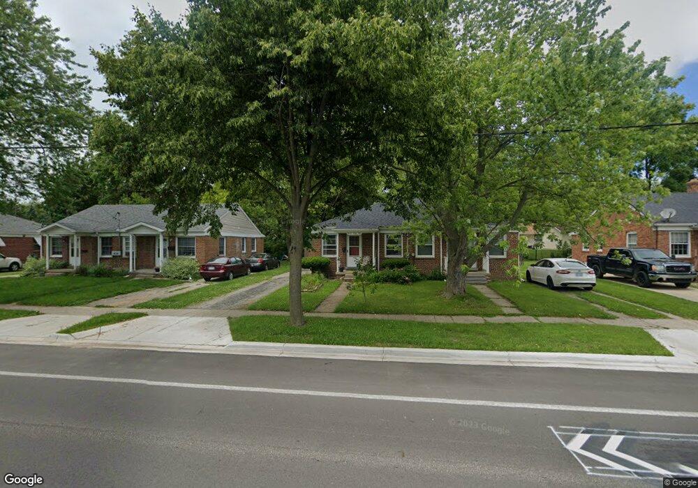 744 W Maple Ave, Adrian, MI 49221 - photo 1