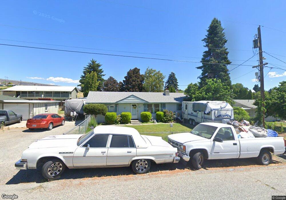 435 N Larch Ave, East Wenatchee, WA 98802 - photo 1