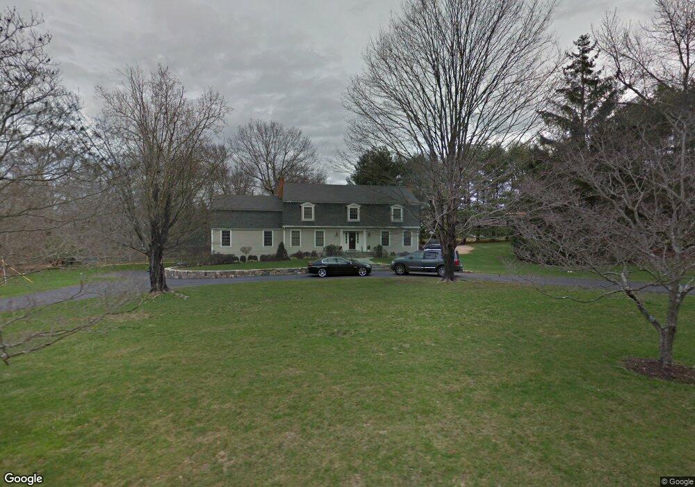 158 Fallowfield Rd, Fairfield, CT 06824 - photo 1