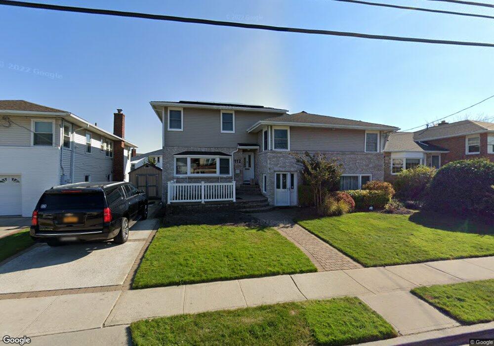 112 Greenway Rd, Lido Beach, NY 11561 - photo 1