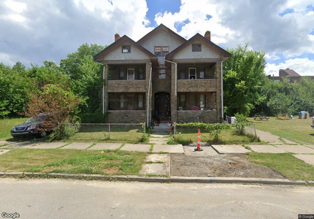 377 Tuxedo St, Highland Park, MI 48203 - photo 1