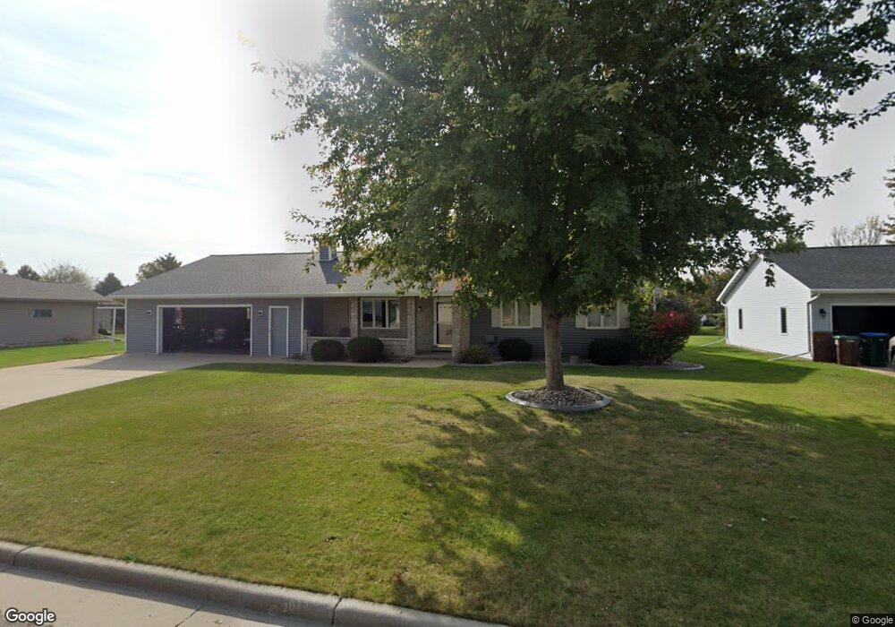 2021 W Hiawatha Dr, Appleton, WI 54914 - photo 1