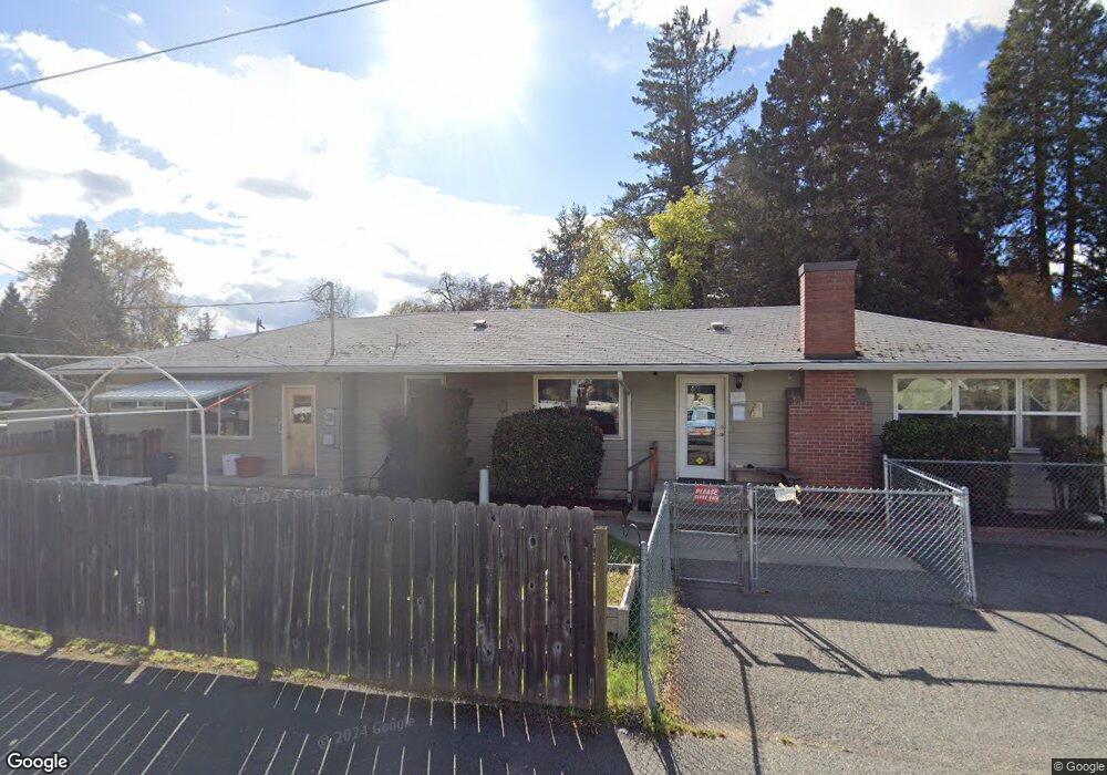 433 E Park St, Grants Pass, OR 97527 - photo 1