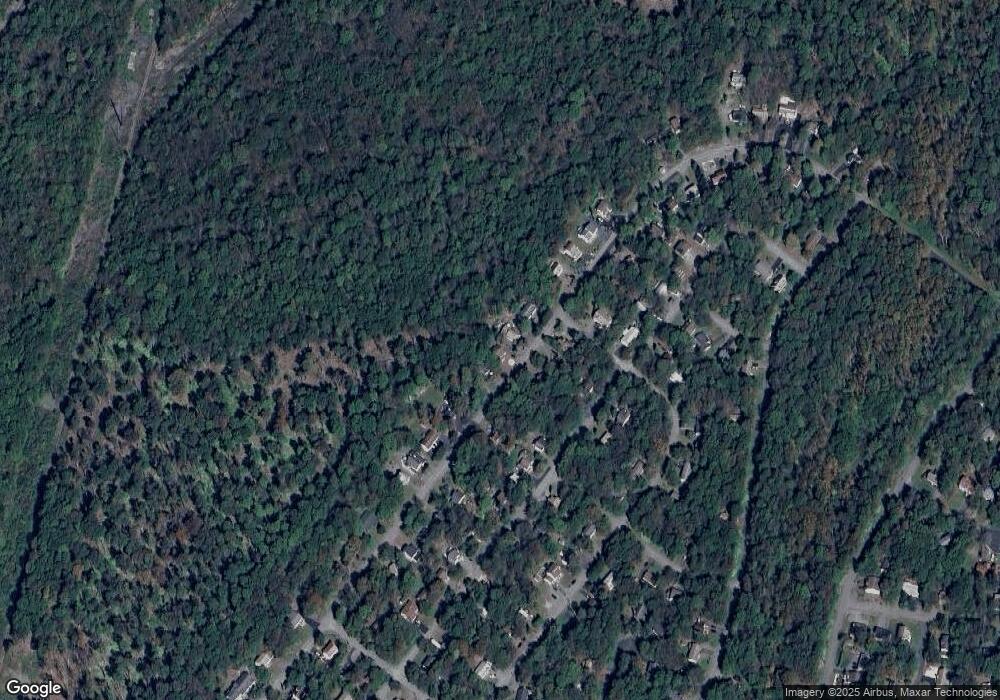 8724 Country Place Dr, Tobyhanna, PA 18466 - photo 1