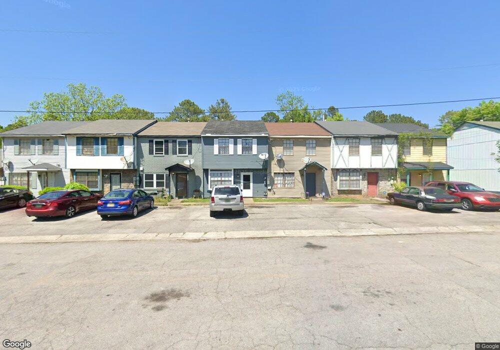 1949 Springlake Ct, Birmingham, AL 35215 - photo 1