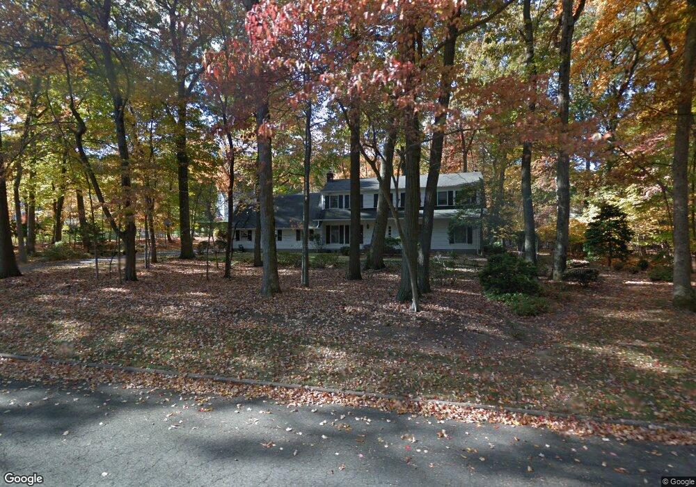 610 Pawnee Ln, Franklin Lakes, NJ 07417 - photo 1