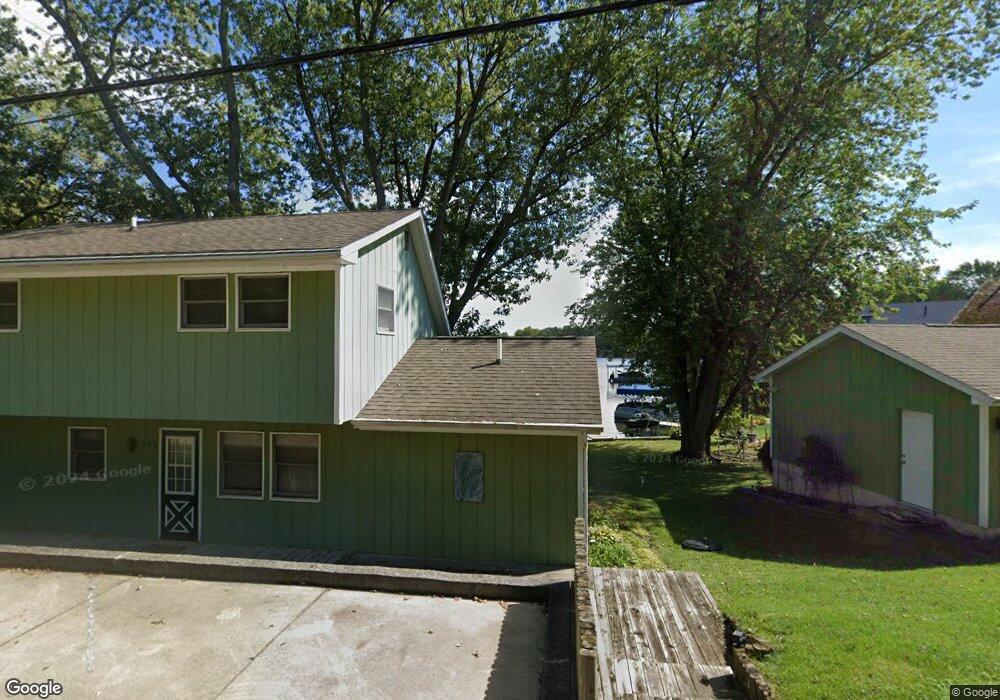 145 W Lakeview Dr, Lowell, IN 46356 - photo 1