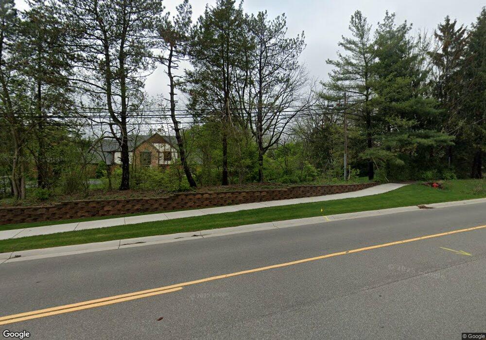 5401 N Adams Rd, Bloomfield Hills, MI 48304 - photo 1