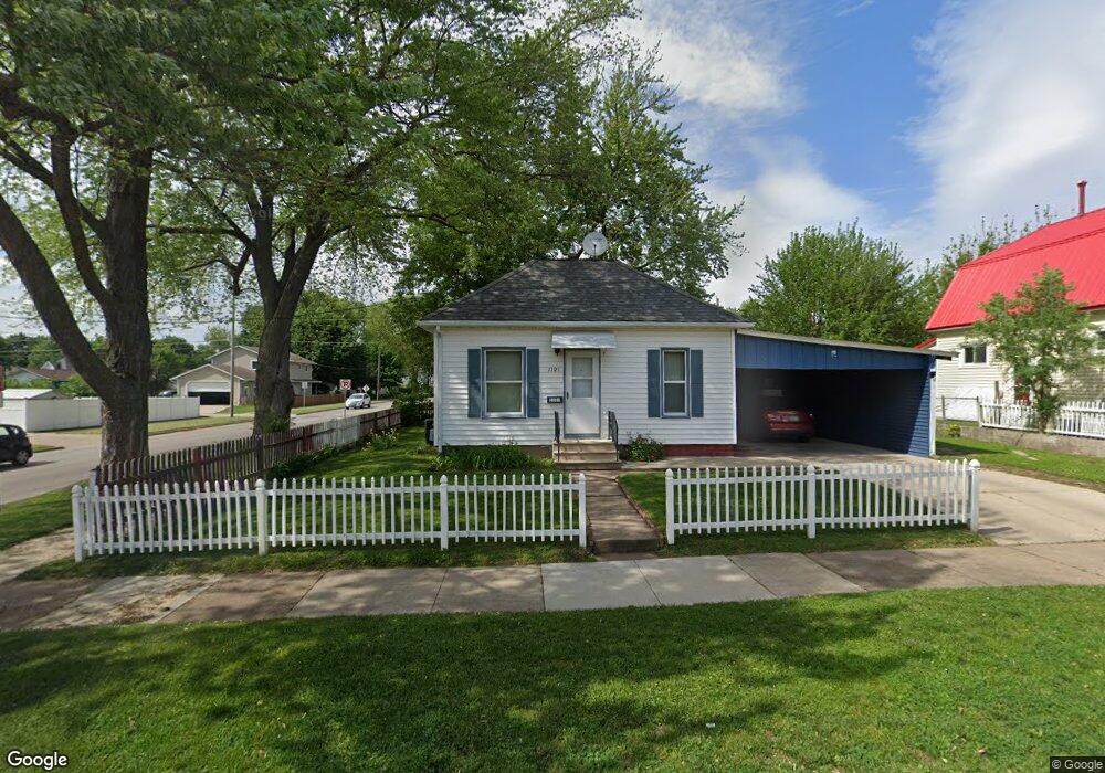 1101 Hawthorne Ave, Waterloo, IA 50702 - photo 1