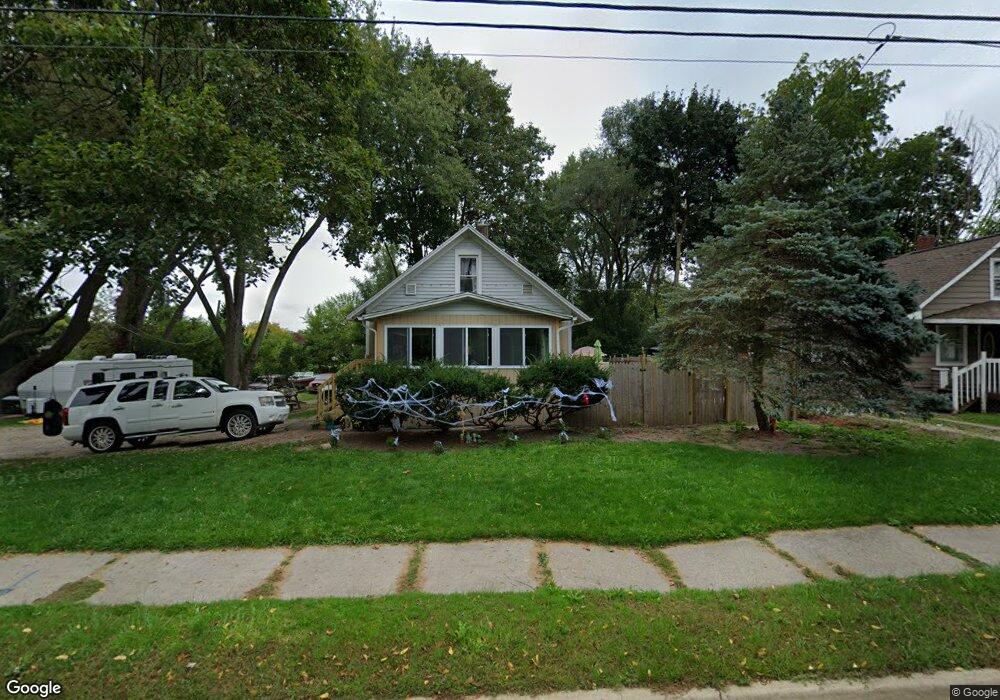 3235 W Mount Hope Ave, Lansing, MI 48911 - photo 1