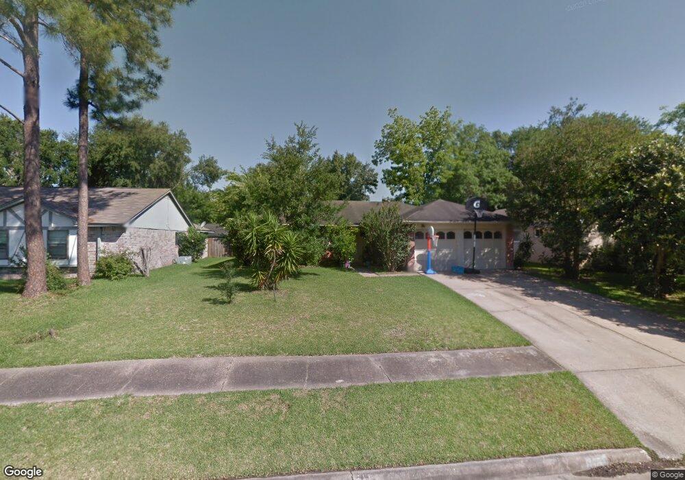 5322 Bulen Ave, Friendswood, TX 77546 - photo 1