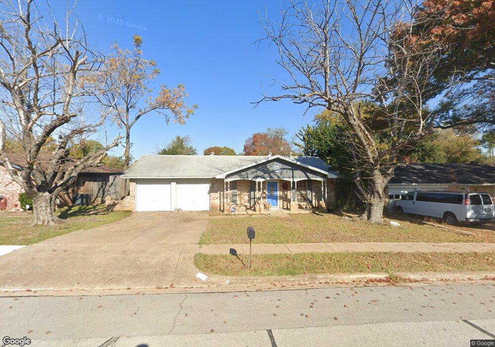 1813 Knoxville Dr, Bedford, TX 76022 - photo 1