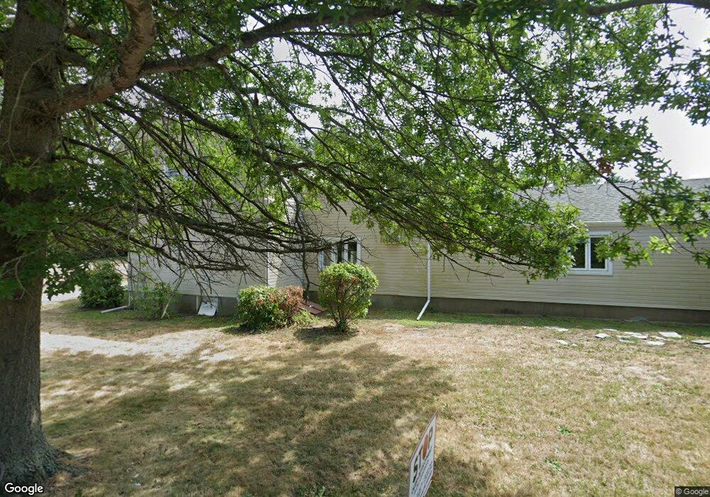 215 Hollywood Crossing, Lawrence, NY 11559 - photo 1