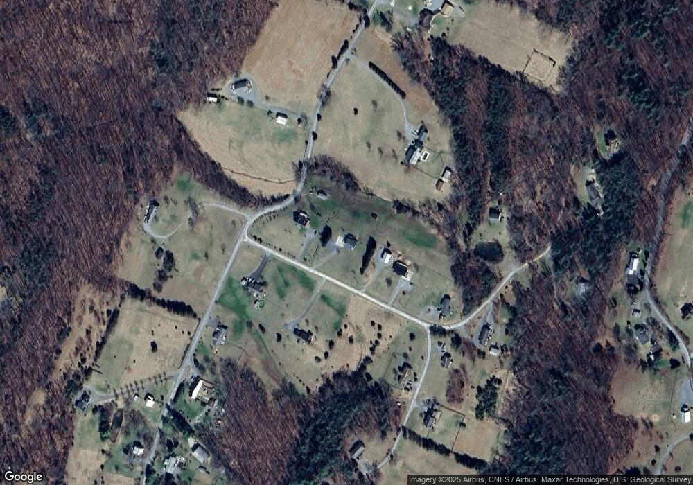 63 Cedar Ridge Dr, Berkeley Springs, WV 25411 - photo 1