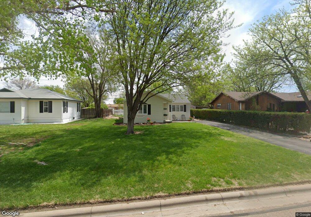 1004 S Adams St, Hugoton, KS 67951 - photo 1