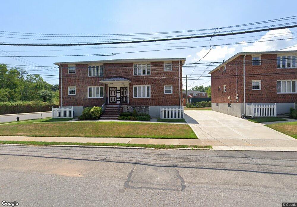 84 Snug Harbor Rd, Staten Island, NY 10310 - photo 1