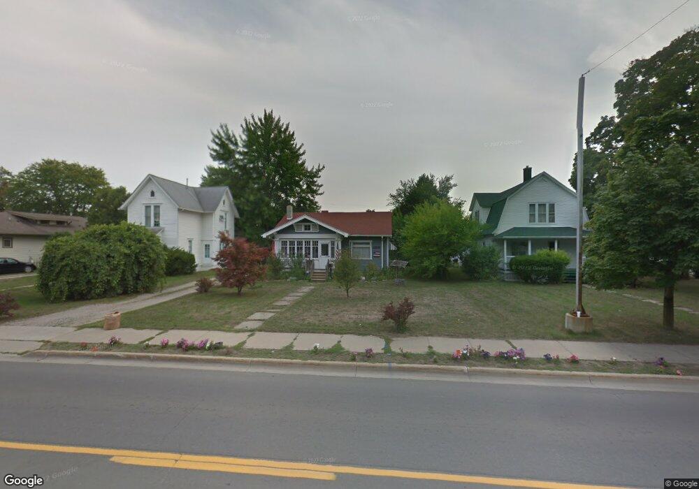 717 W Huron Ave, Vassar, MI 48768 - photo 1