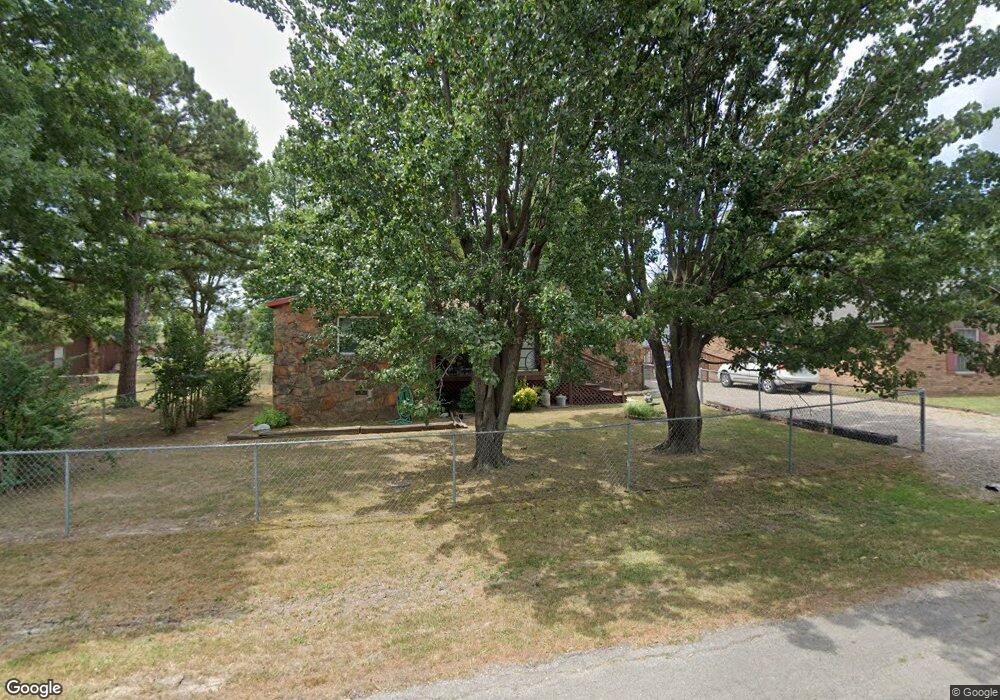 418 E Maple St, Skiatook, OK 74070 - photo 1