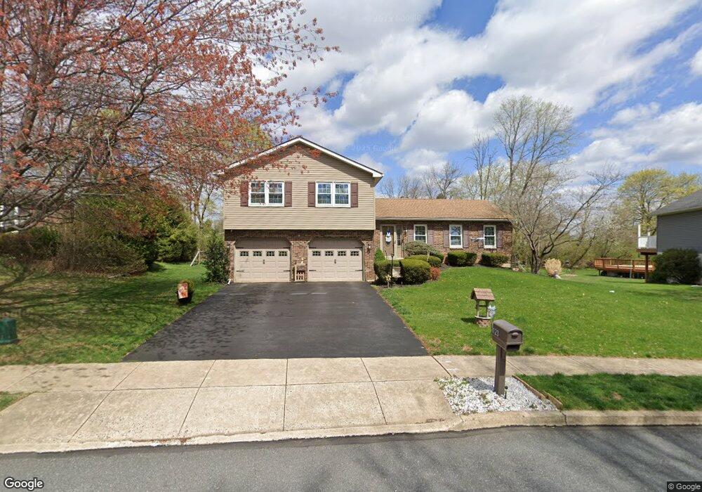 123 Nicol Dr, Reading, PA 19606 - photo 1
