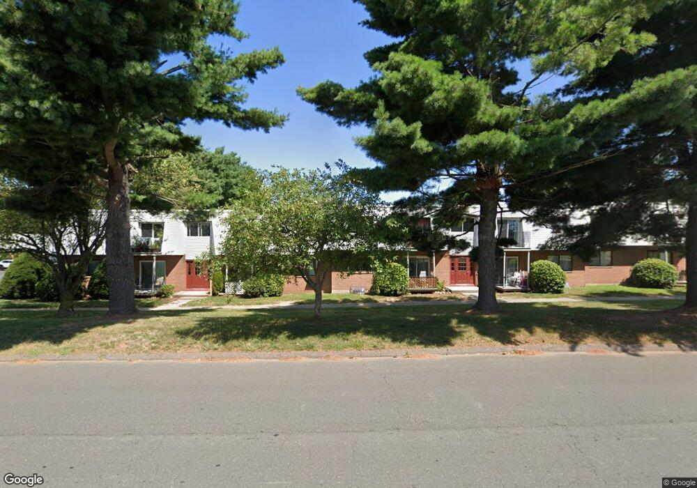 258 Richard St unit 1, Newington, CT 06111 - photo 1