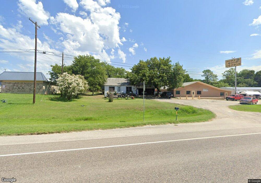 3105 E Highway 82, Gainesville, TX 76240 - photo 1