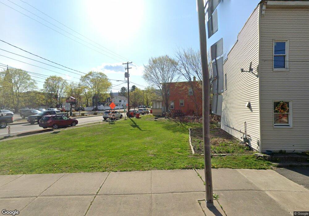 701 Washington Ave, Jermyn, PA 18433 - photo 1