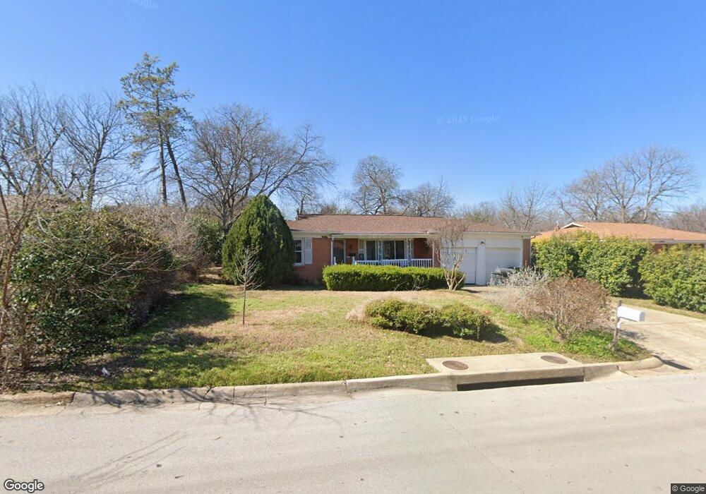 412 Crandle Dr, Fort Worth, TX 76108 - photo 1