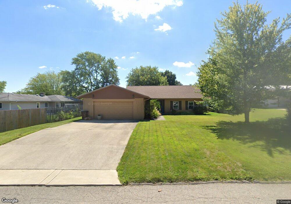 325 N Hillcrest Dr, Logansport, IN 46947 - photo 1