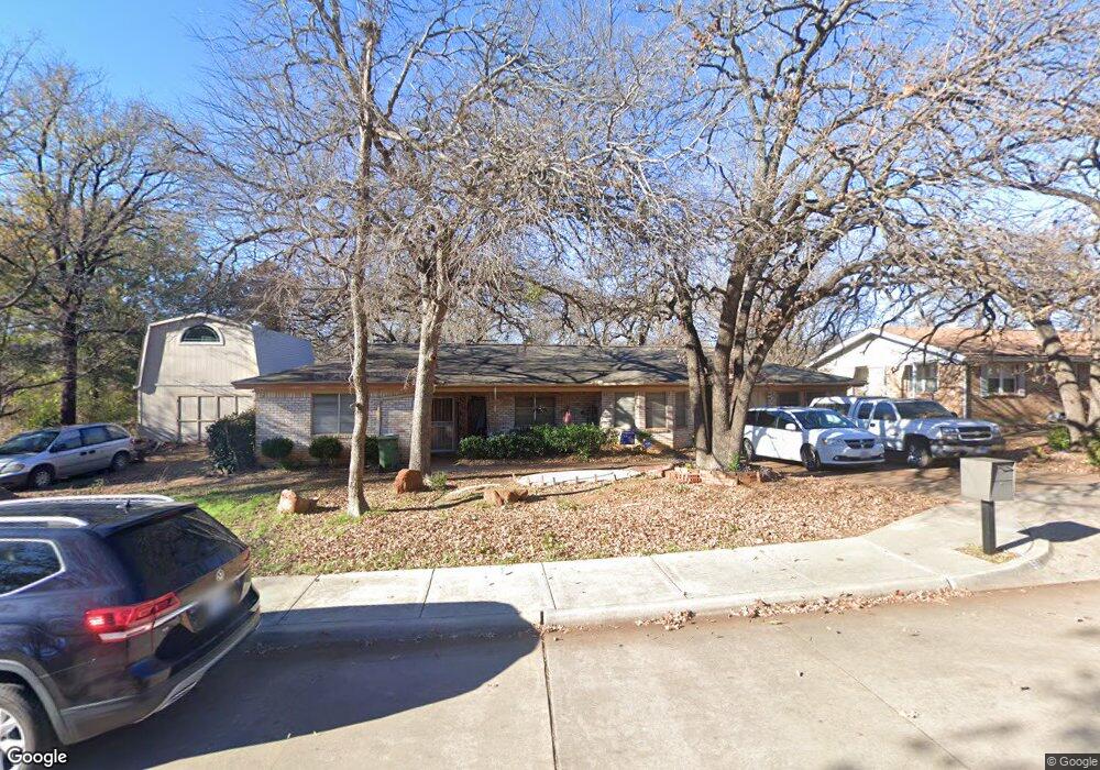 501 Oak Park Dr, Hurst, TX 76053 - photo 1