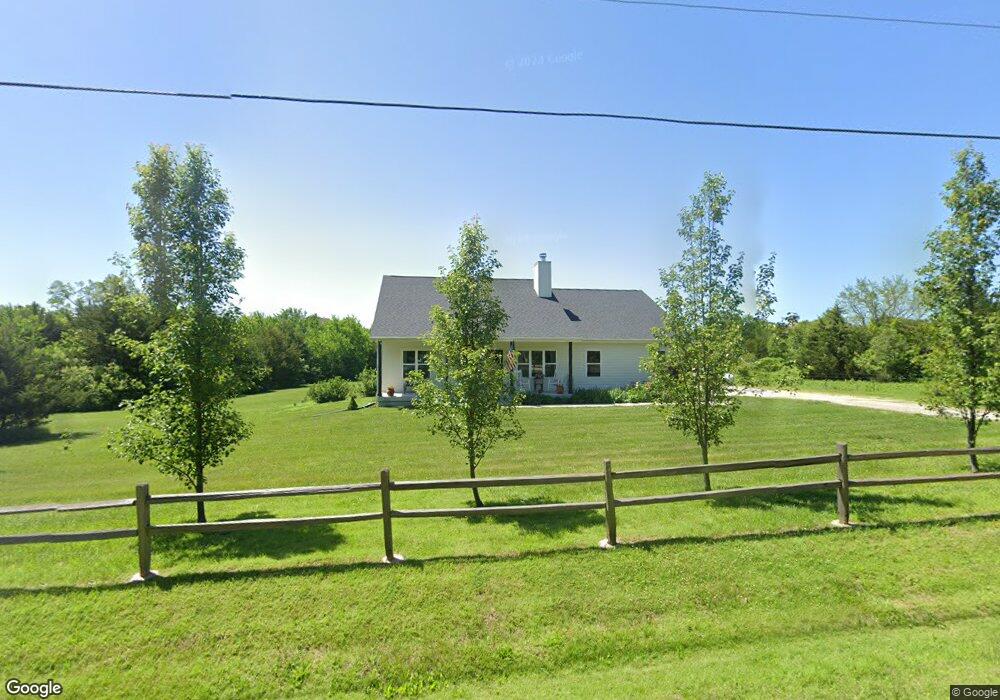 8711 SW 37th St, Topeka, KS 66614 - photo 1