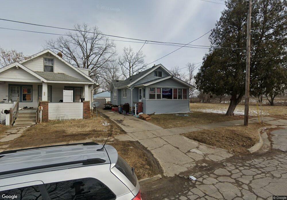 153 E Linsey Blvd, Flint, MI 48503 - photo 1