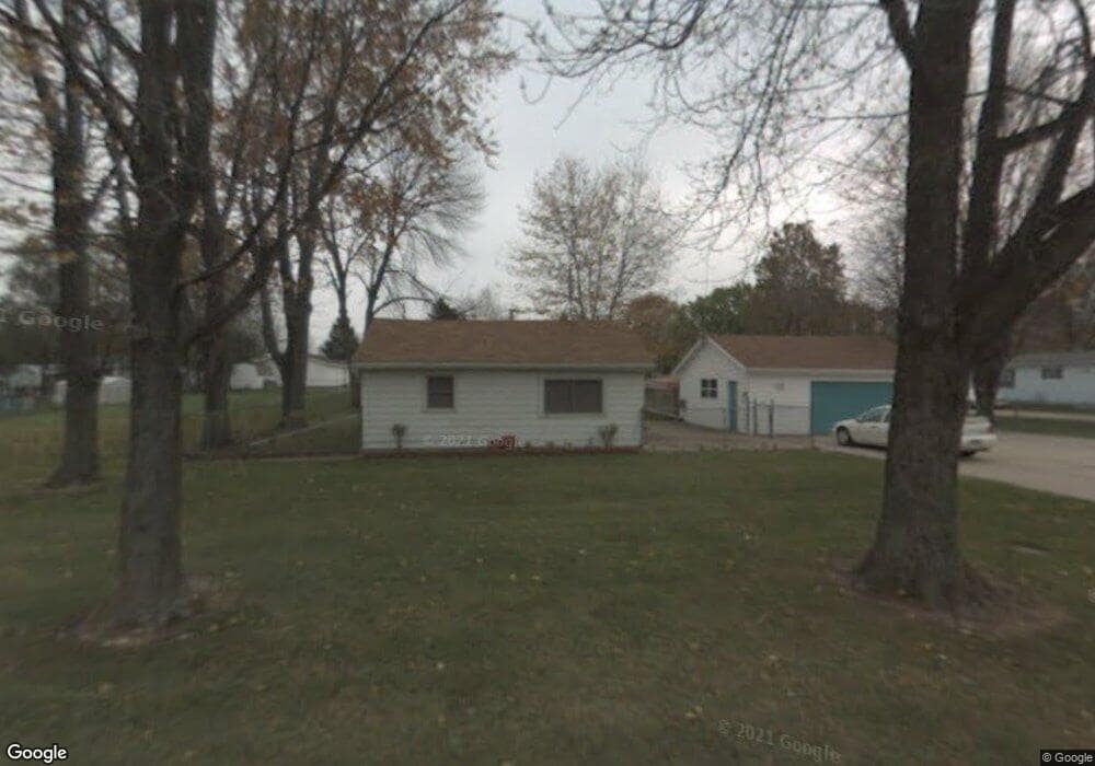 6215 Kenbrook Rd, Lansing, MI 48911 - photo 1