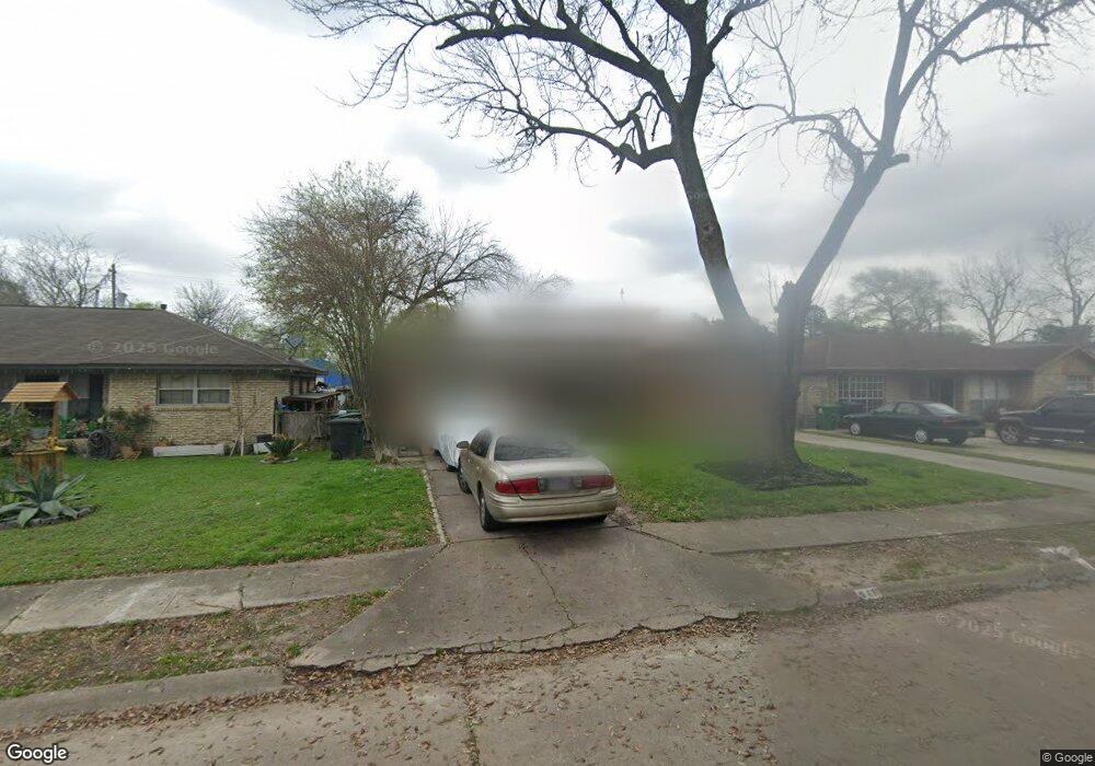 511 Bizerte St, Houston, TX 77022 - photo 1