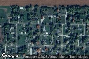 58 Oak St, Weldon, IL 61882