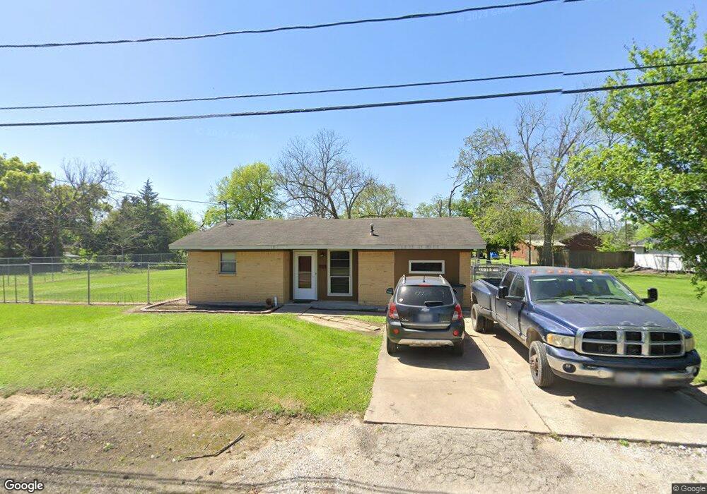 3010 Avenue D, Bay City, TX 77414 - photo 1