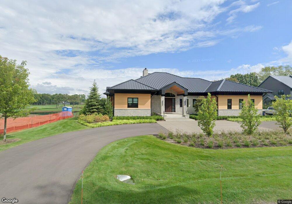 5919 Miller Way E, Bloomfield Hills, MI 48301 - photo 1