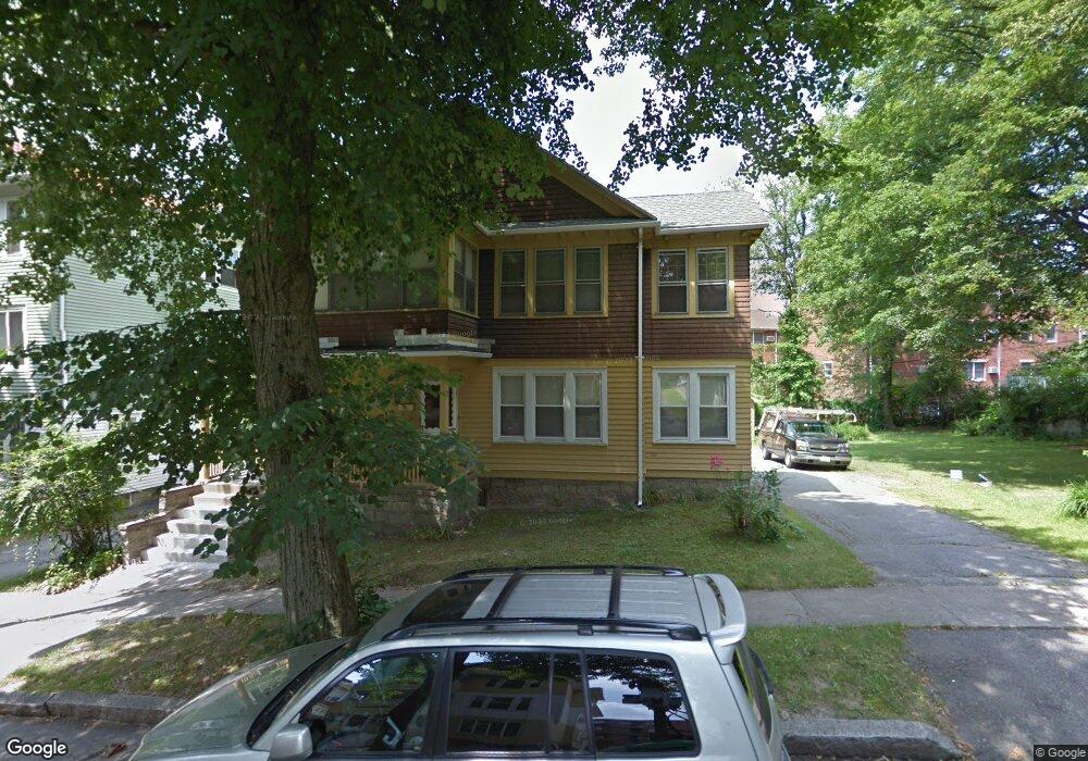 28 Bridgeport St, Worcester, MA 01604 - photo 1