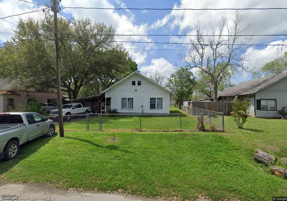2508 Elm Ave, Bay City, TX 77414 - photo 1