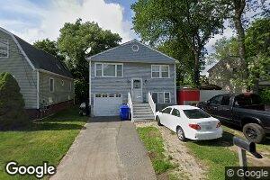 8 Connolly Ave, Warren, RI 02885