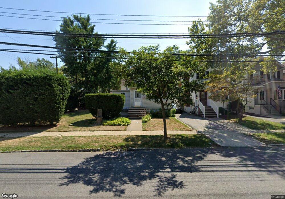 452 Watchogue Rd, Staten Island, NY 10314 - photo 1