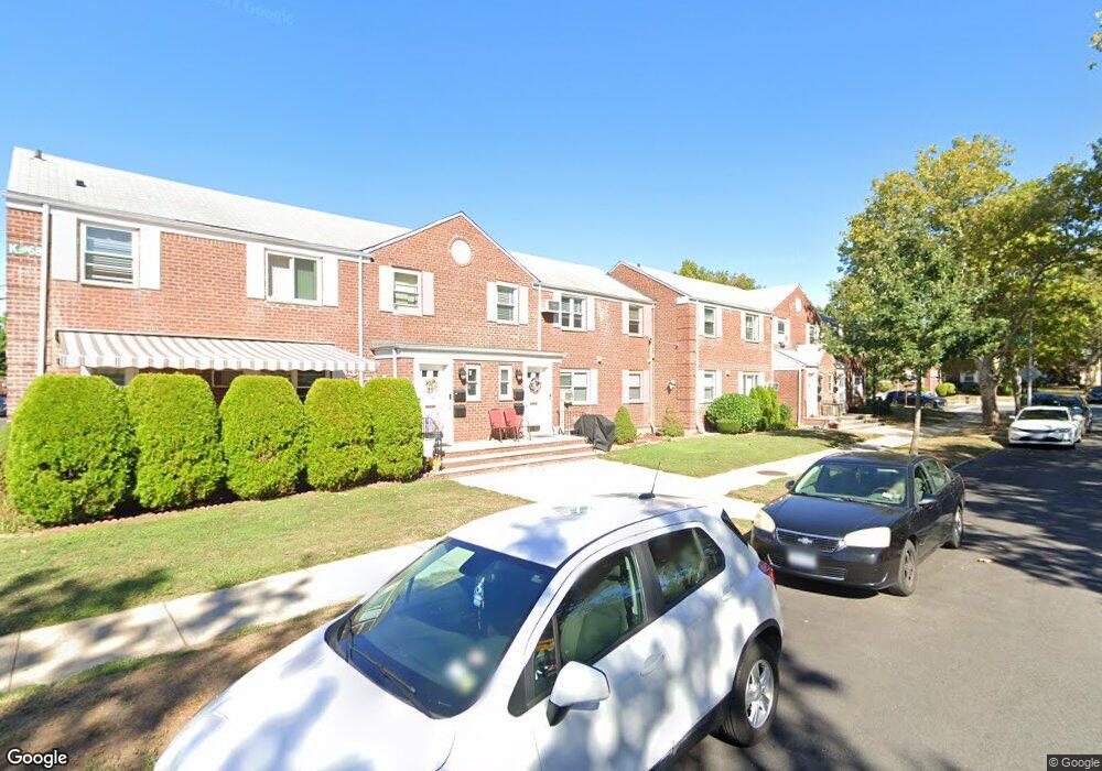 25418 73rd Rd, Glen Oaks, NY 11004 - photo 1