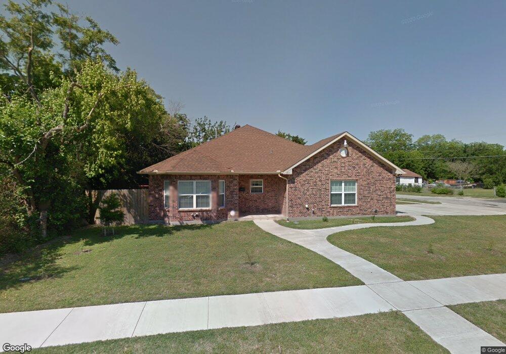201 S Carlton St, Ennis, TX 75119 - photo 1