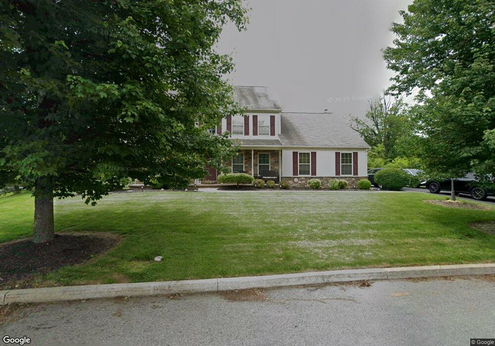 376 Stonegate Ct, Allentown, PA 18106 - photo 1