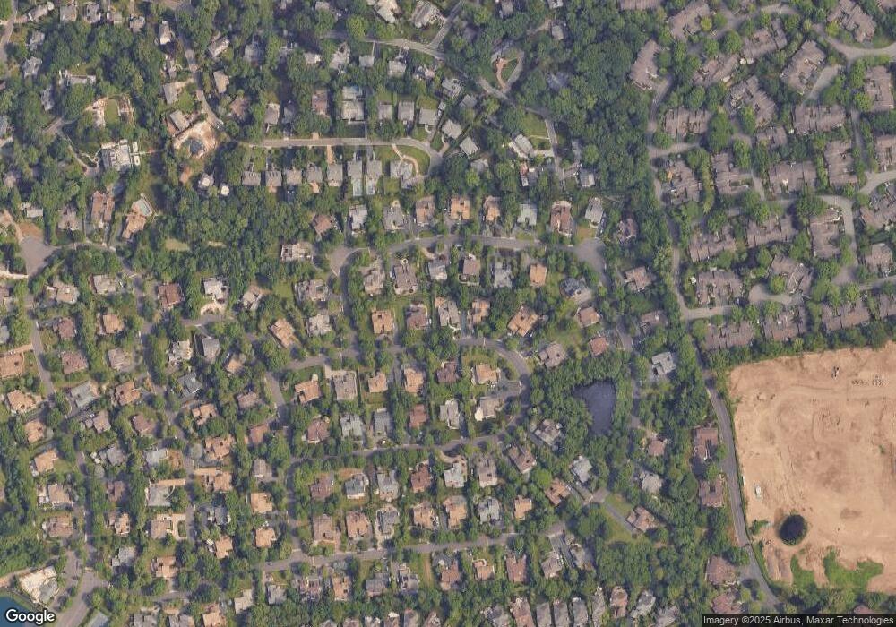 23 Brighton Rd N, Manhasset, NY 11030 - photo 1