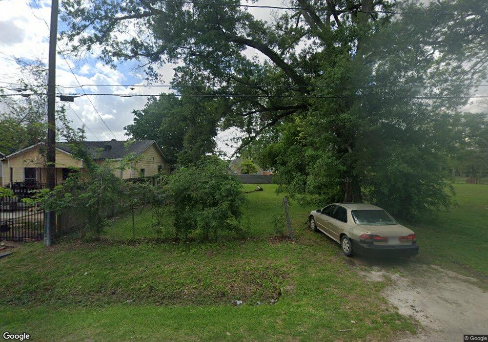 1232 Norham St, Houston, TX 77022 - photo 1