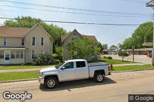 502 Broad St, Sabula, IA 52070